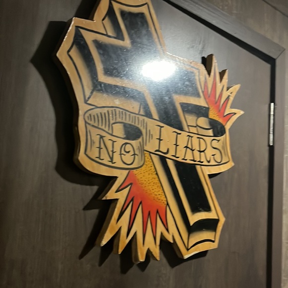 Very cool one of a kind wood cutout by Cory Rogers, hot rod tattoo handpainted - Picture 3 of 4